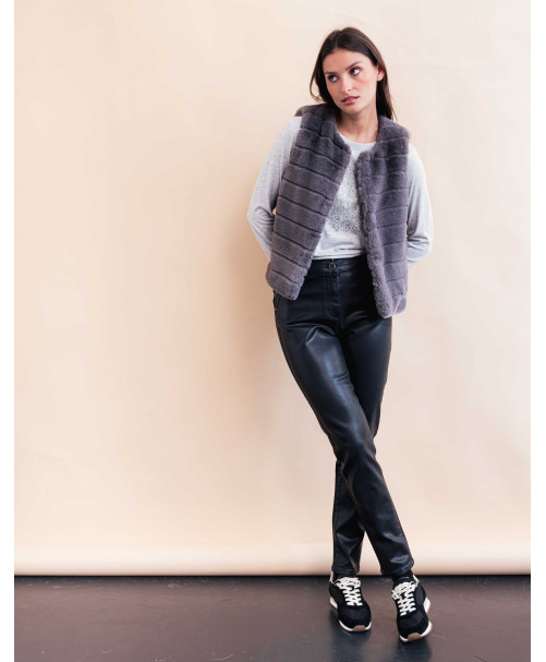 64JG2GI001_015 (4).jpg