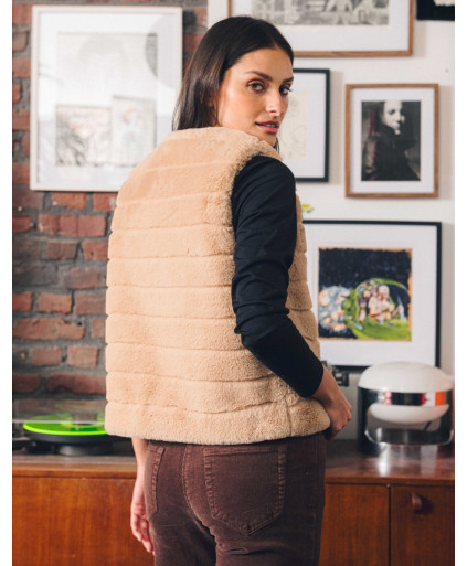 64JG2GI001_020 (3).jpg