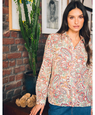 66JG2CH104_115 (1).jpg