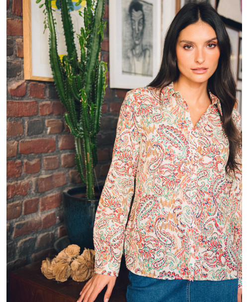 66JG2CH104_115 (1).jpg