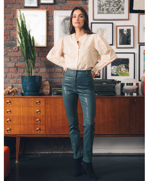 66JG2CH206_021 (2).jpg