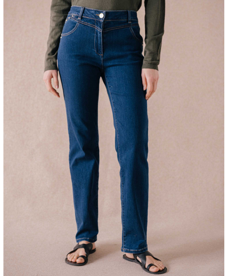 67JG2JE005_002 (1).jpg