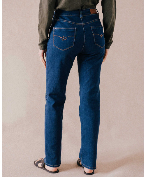 67JG2JE005_002 (3).jpg