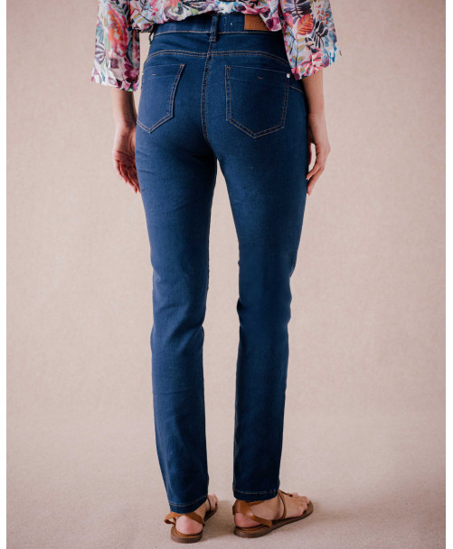 67JG2JE004_001 (5).jpg