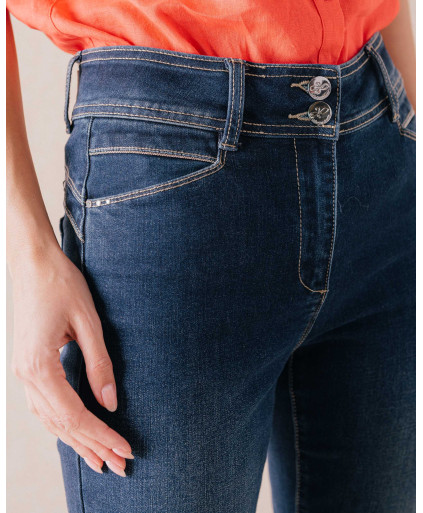 67JG2JE001_001 (4).jpg