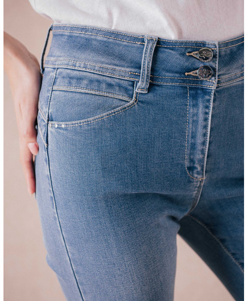 67JG2JE001_008 (4).jpg