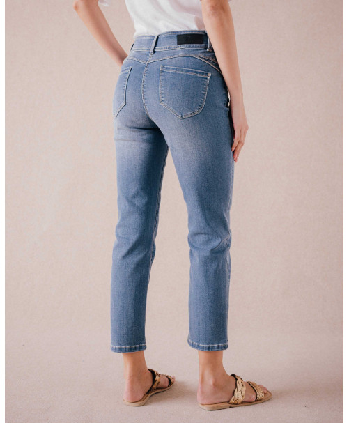 67JG2JE001_008 (5).jpg