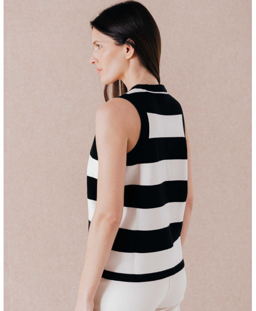 67JG2GI120_127 (4).jpg