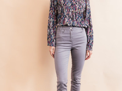 Pantalon gris : idées de tenues en hiver 2025-2026